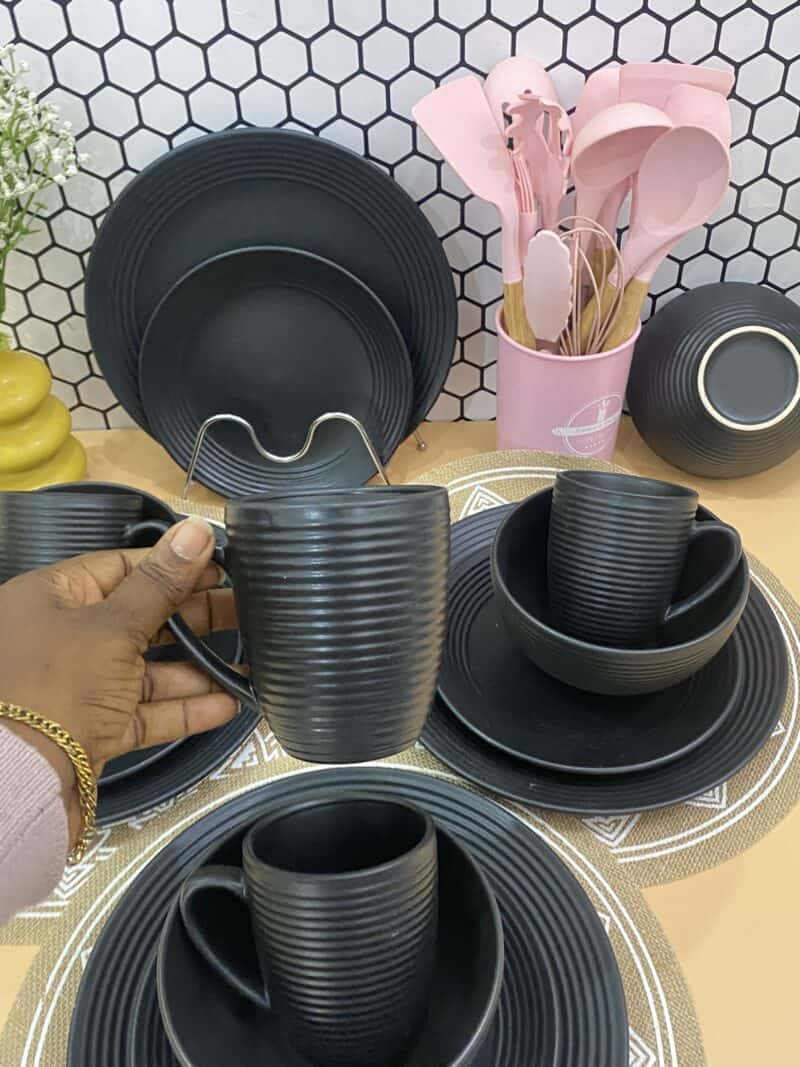 16pcs Spiral black Dinner Set