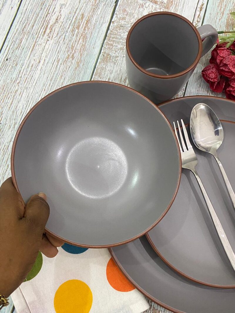 16Pcs Ash With Brown Trim Dinner Set