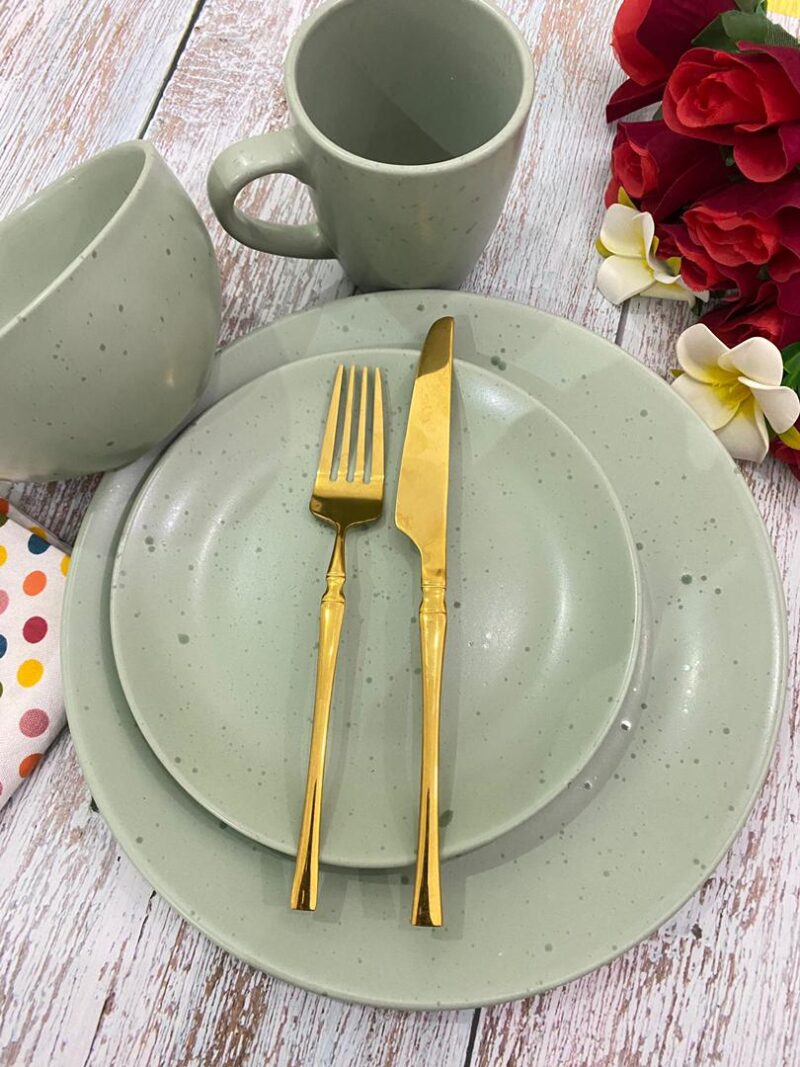 16Pcs Speckled Mint Dinner Set
