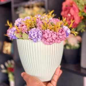 Medium bucket vase with flower - green