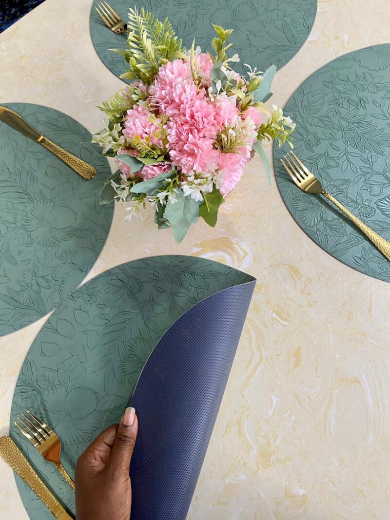 Round placemat- green