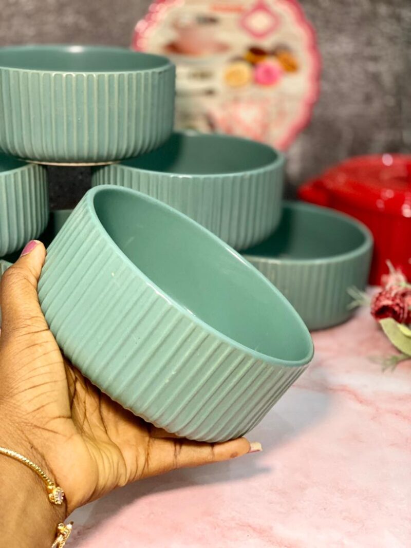 6in light green ribbed bowl