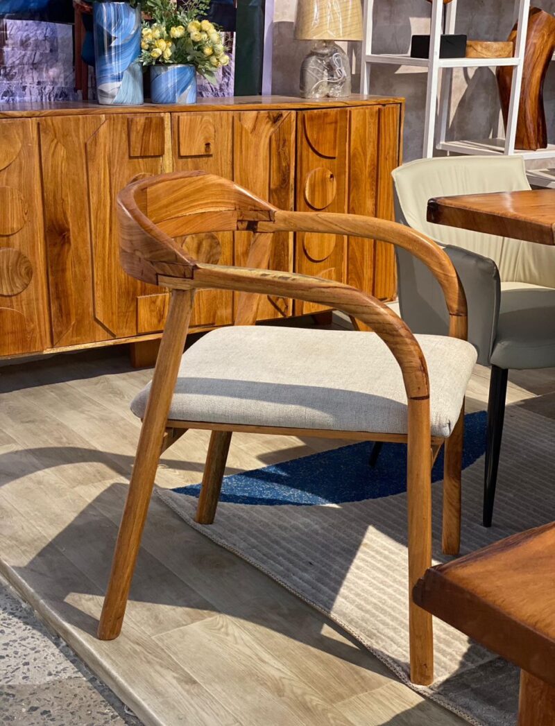 Bespoke curvy dining chair