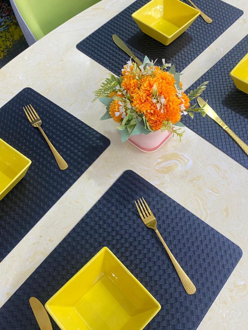 Leather placemat - black