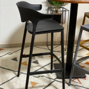 Open curved back barstool - black